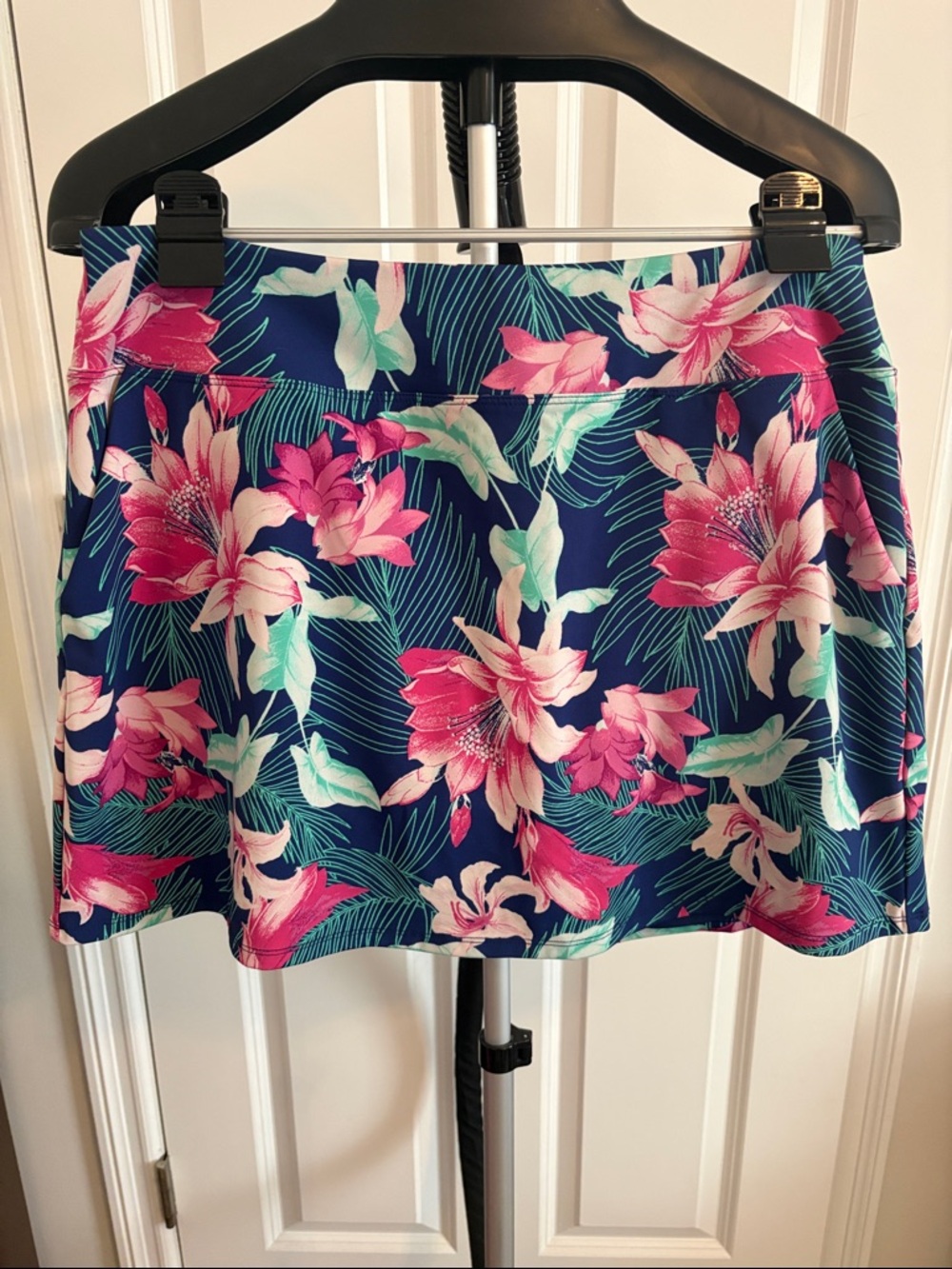 Tommy Bahama Floral Skirt with Pink & Teal Accents